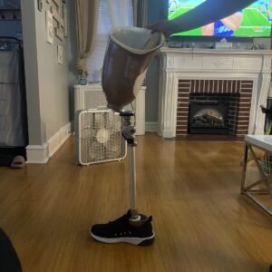 Prosthetic Leg (READ DESCRIPTION)