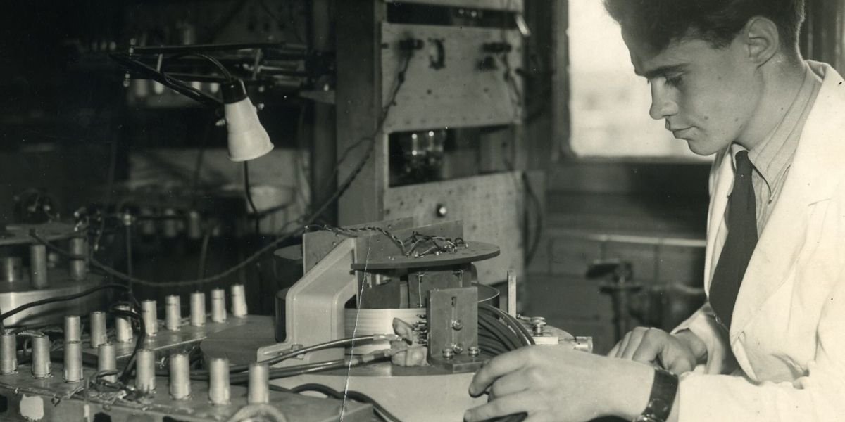 Read more about the article Manchester Code Named IEEE Milestone